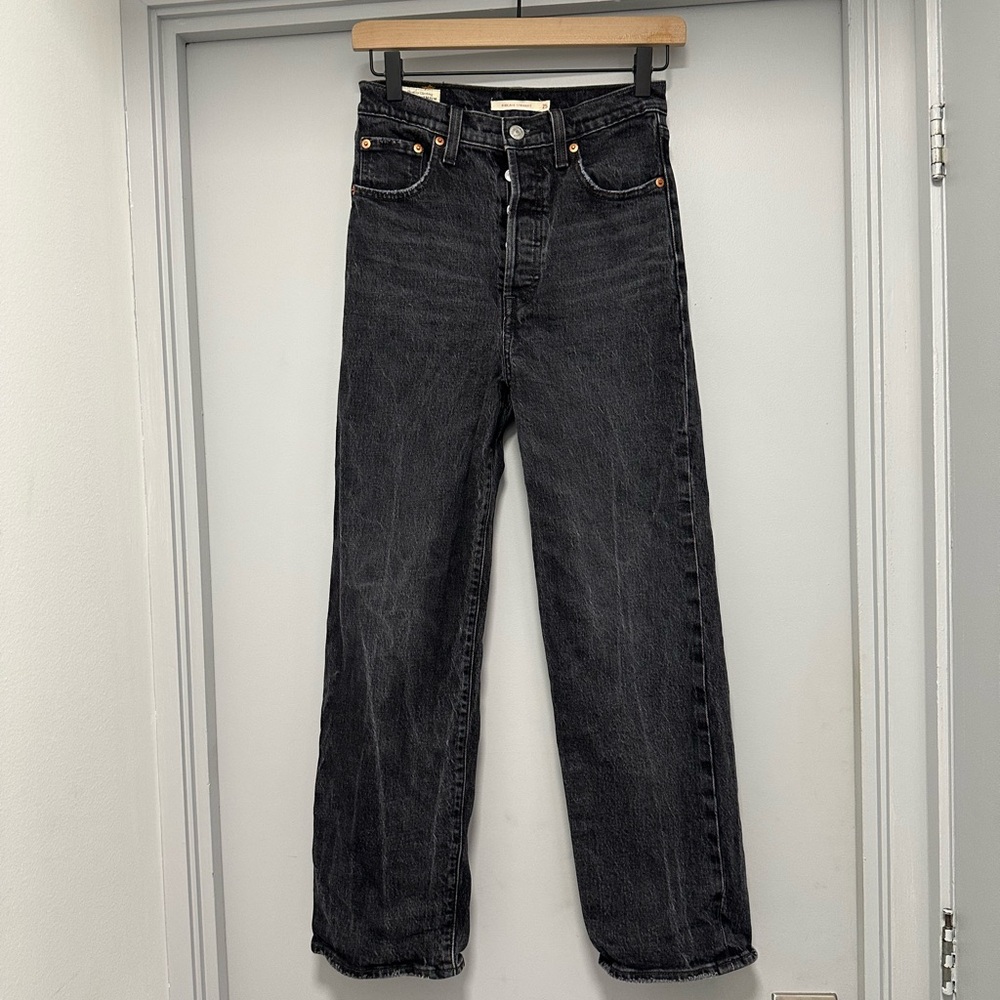 Levi Ribcage Straight Faded Black High-Rise Jeans Size 25